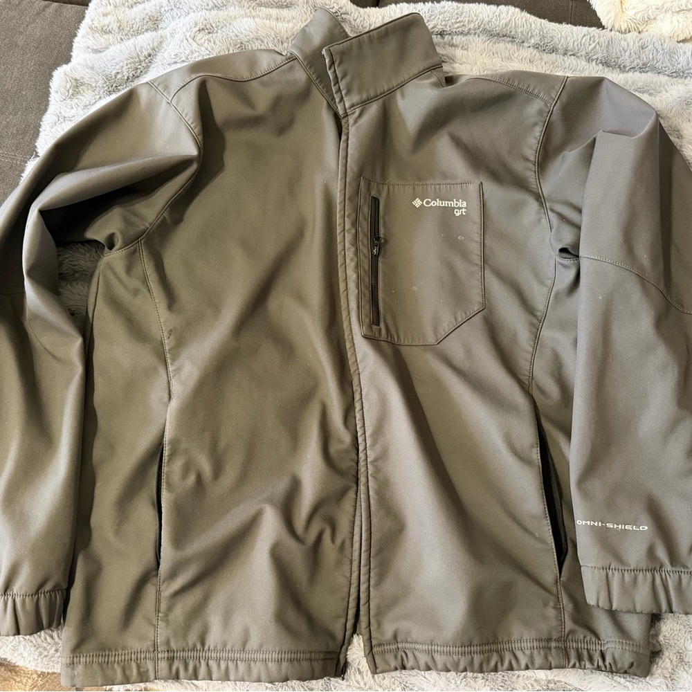 Columbia Men's Softshell Performance Jacket